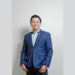 Milton Seigi Hayashi explica como a rinoplastia funcional une harmonia facial e melhora respiratória em um único procedimento.
