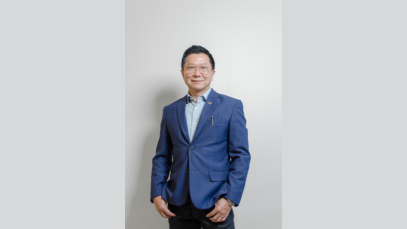 Milton Seigi Hayashi explica como a rinoplastia funcional une harmonia facial e melhora respiratória em um único procedimento.