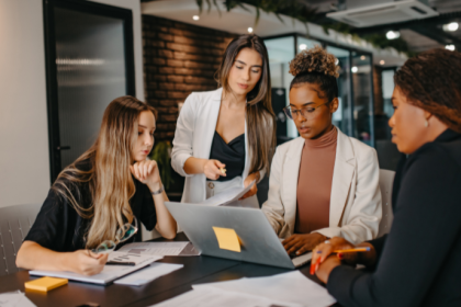 Descubra como Victor Boris Santos Maciel orienta empresas familiares a profissionalizar seus processos sem perder a essência da família.